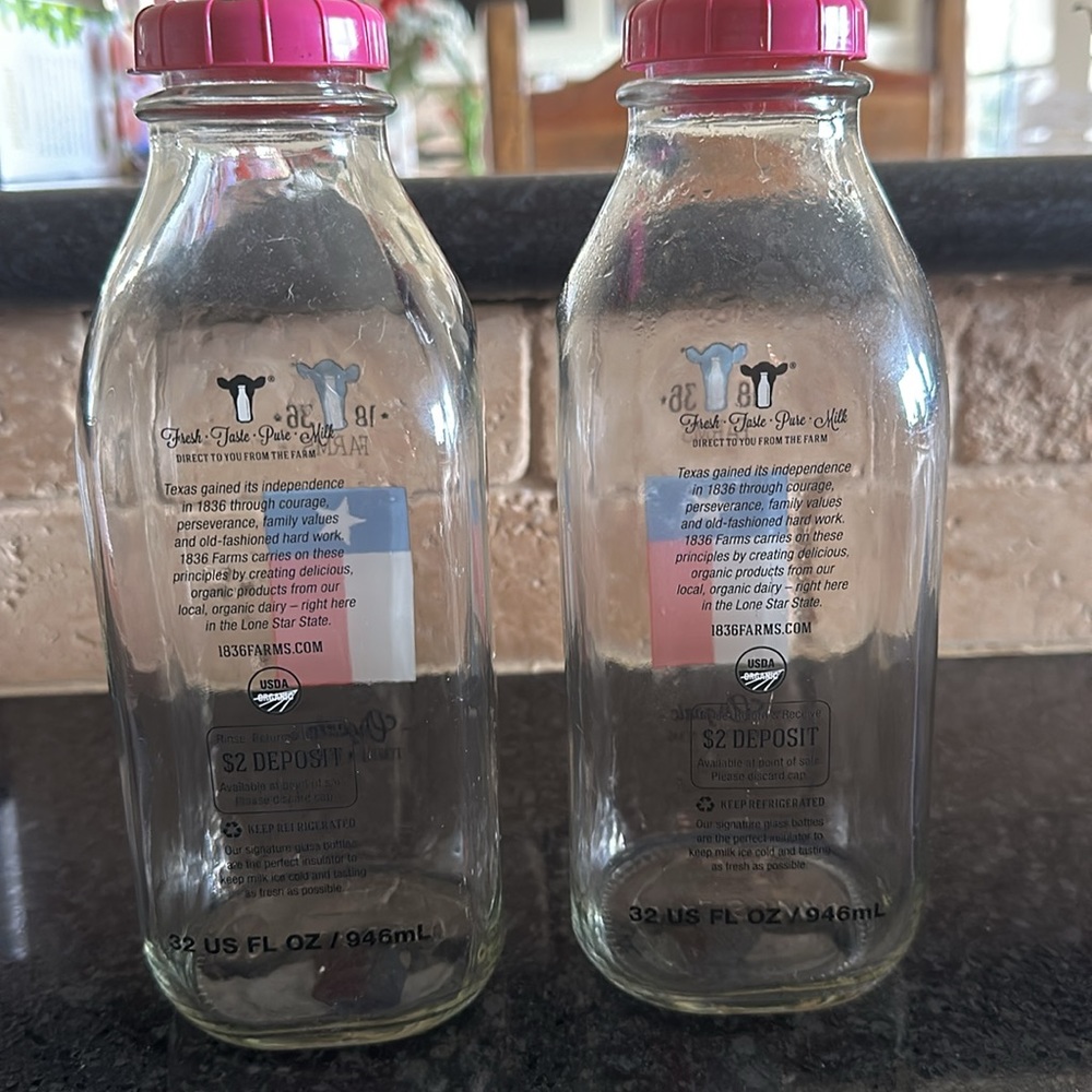 Milk bottles - Picture 2 of 4